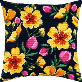 Набор для вышивки подушки Чарівниця Цветущая живая изгородь V-275