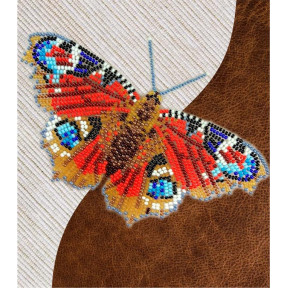 Набір для вишивання бісером метелика з водорозчинним флізеліном.