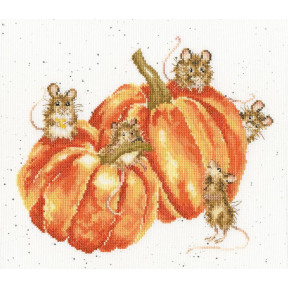 Набор для вышивания крестом Pumpkin, Spice And All Things Mice "Тыквы и мыши" Bothy Threads XHD68