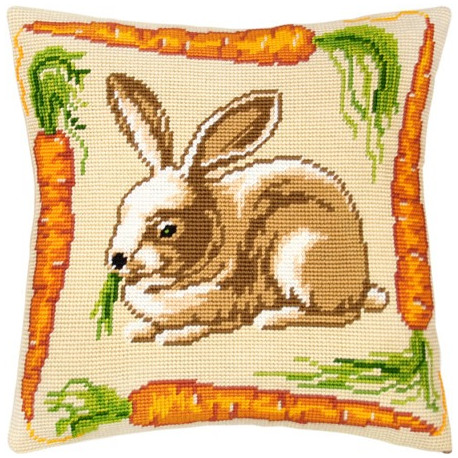 Набор для вышивки подушки Чарівниця V-41 Кролик с морковью фото