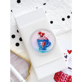 Чашечка в сердечко Набор-магнит для вышивки бисером на натуральном художественном холсте с акриловой основой Абрис Арт APB-008