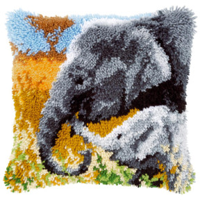 Слоненя з мамою Набір для вишивання подушки (килимова техніка)